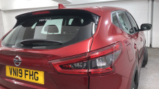 Nissan Qashqai 1.3 DiG-T Acenta Premium 5dr Petrol Hatchback